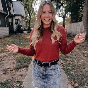 Mauvy burnt orange sweater